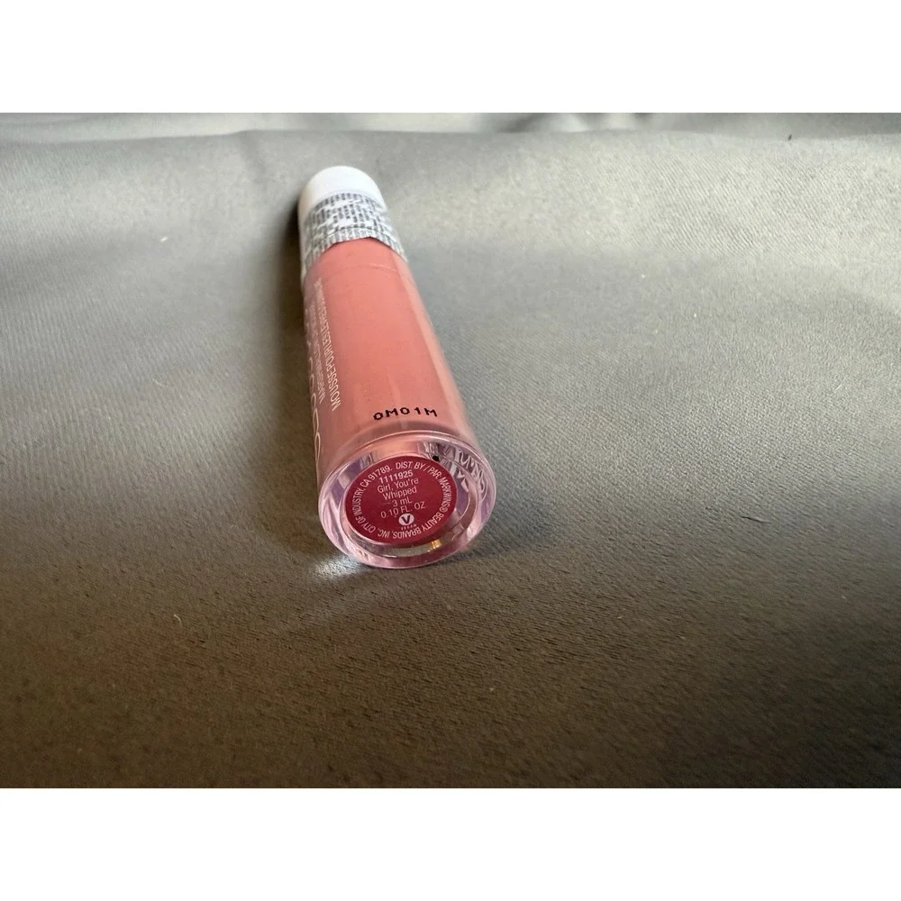 111925 WET N WILD Cloud‎ Pout Girl, Your Whipped Pink Marshmallow Lip Mousse New